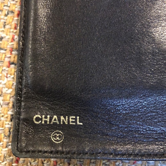 Authentic CHANEL Caviar Skin CC Logo Long Black Bifold Kisslock Wallet - Picture 5 of 15
